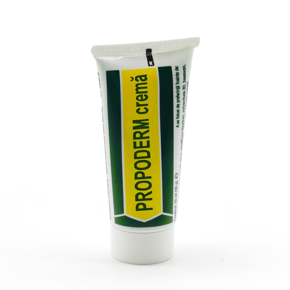 Tube Propoderm Creme mit grün-gelbem Etikett auf weißem Hintergrund.